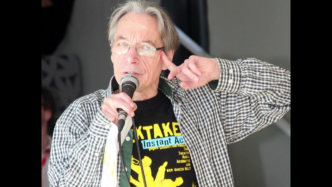 Rosche Rap, recorded 19.09.2001 Aleksandr Raicenoks + Thomas Hauf – recording and editing, Til Dellers – vocal Sound 